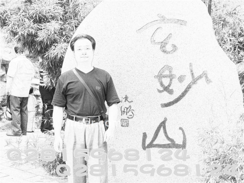 小河公仔的头像