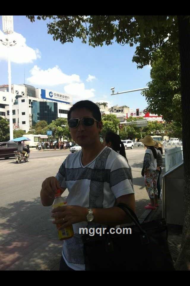 昨天的坏男人的头像