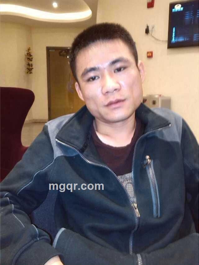 角落的爱的头像