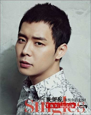 坐在摩天轮上数星星的头像