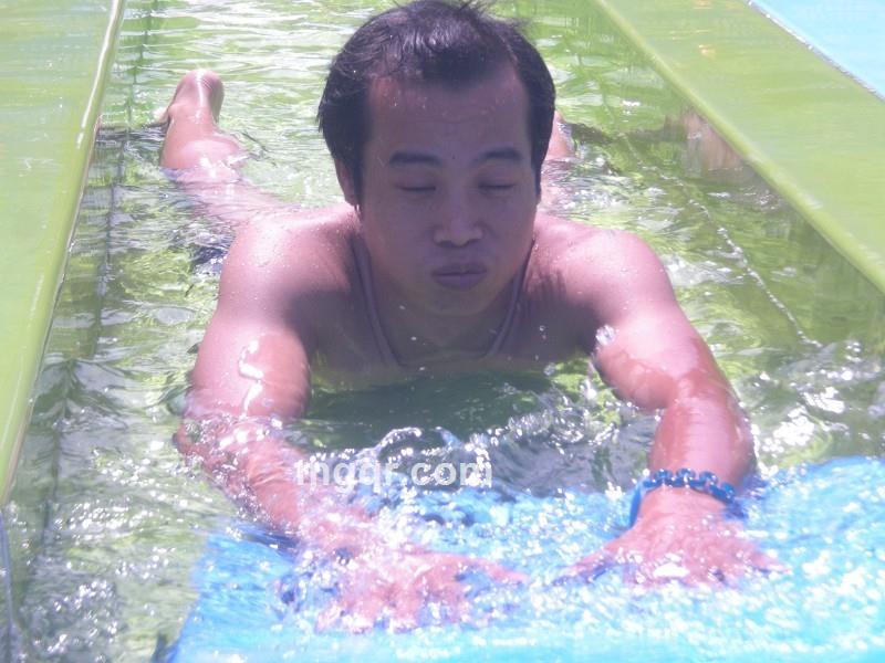 冷木雕的头像