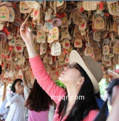 美丽的烟火的头像