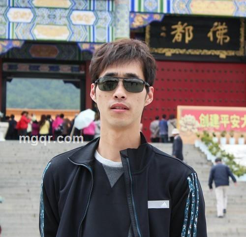 喜欢猫的老鼠的头像