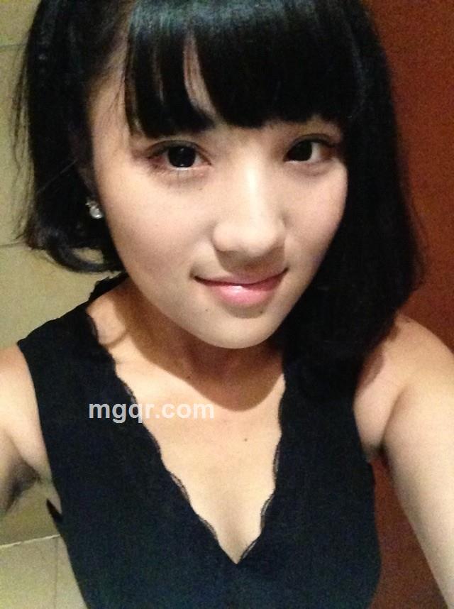 奥黛丽赫本的白色玫瑰的头像
