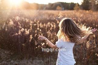 花季给了谁的头像