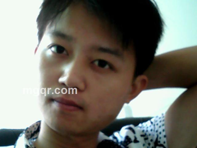 两升绿茶的头像