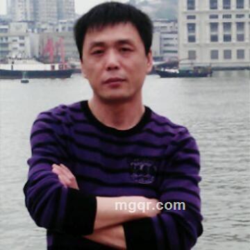 现实太真的头像