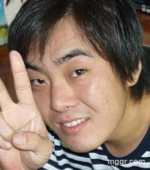 年轻人12的头像