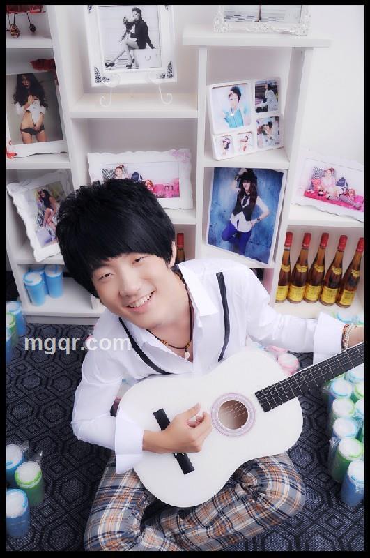 嗯不存在的情侣的头像