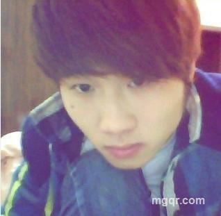 韶崋倾负的头像