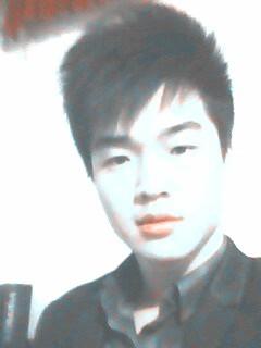 在我肩上哭的头像