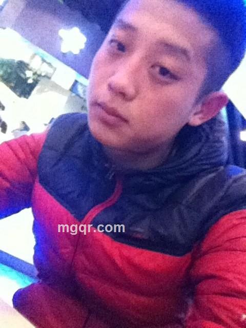 等你爱我、的头像