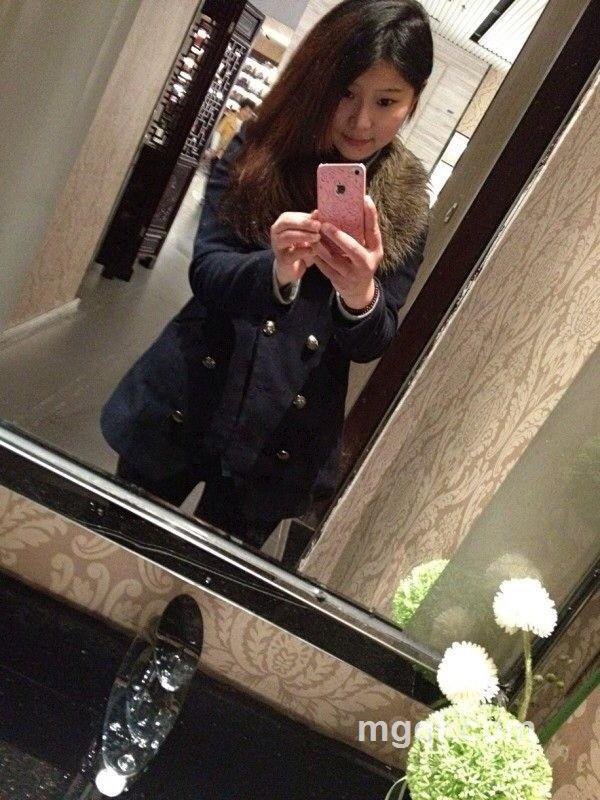 玫瑰花瓣的头像