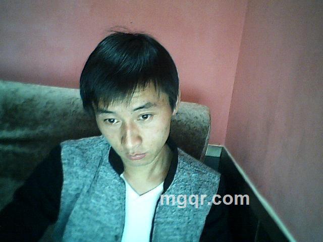 等着那个她的头像