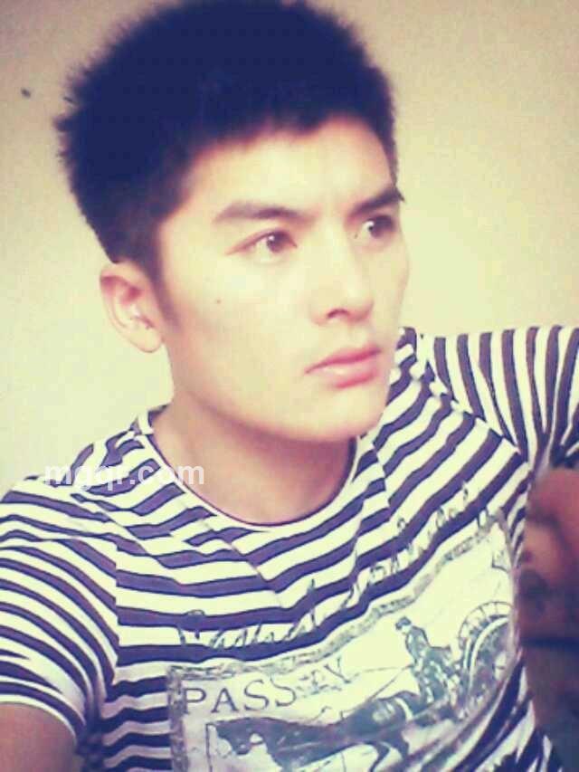 夜，如此凄凉的头像