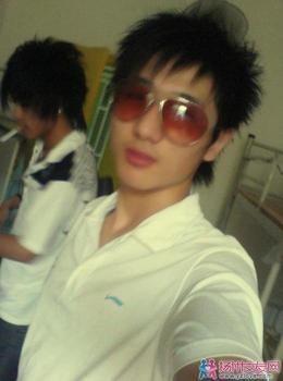 亚洲强仔的头像