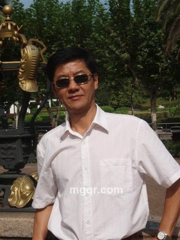 期待家庭的头像