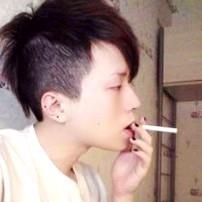 骑牛@逛街的头像