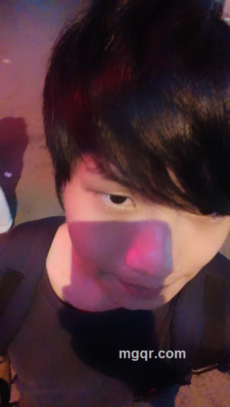 丶小黑先森丶的头像