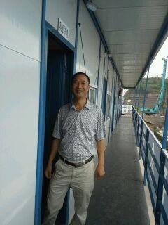 渴望雨露滋润的头像