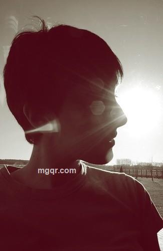 若、相、依的头像