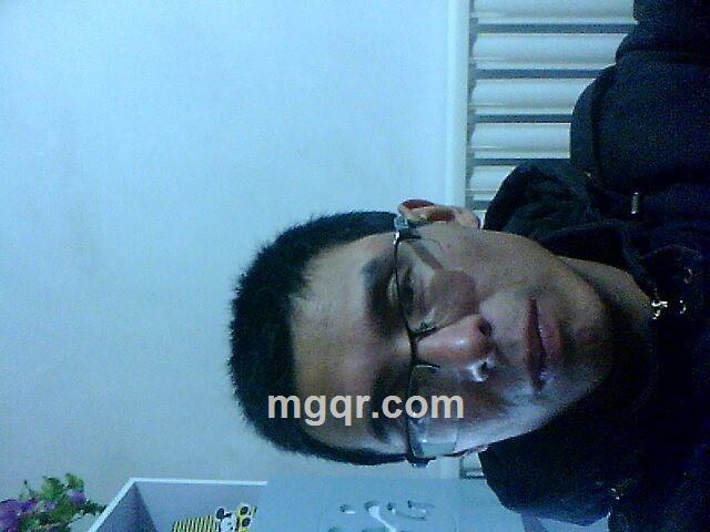 璀璨的烟火的头像