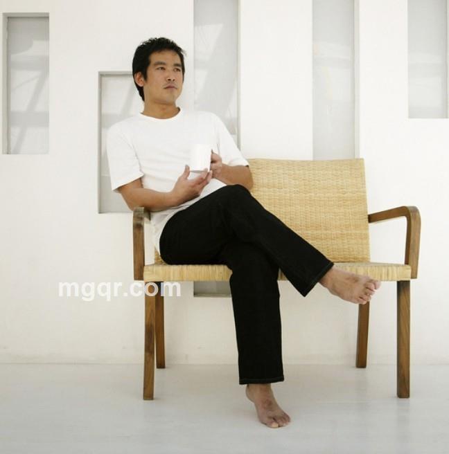 爱偷情的男人的头像