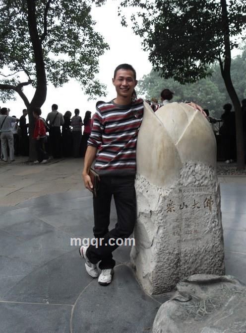 洛叶秋雪的头像