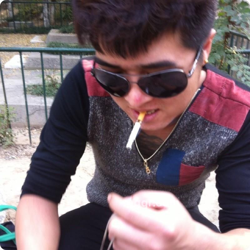 一万个理由999的头像