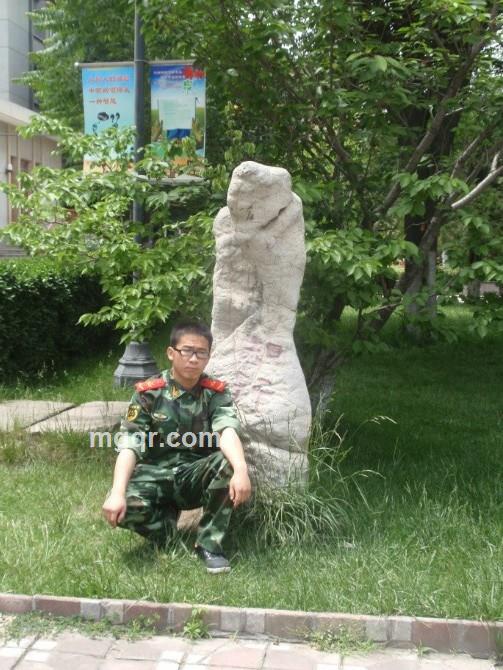 转角偷偷的看你