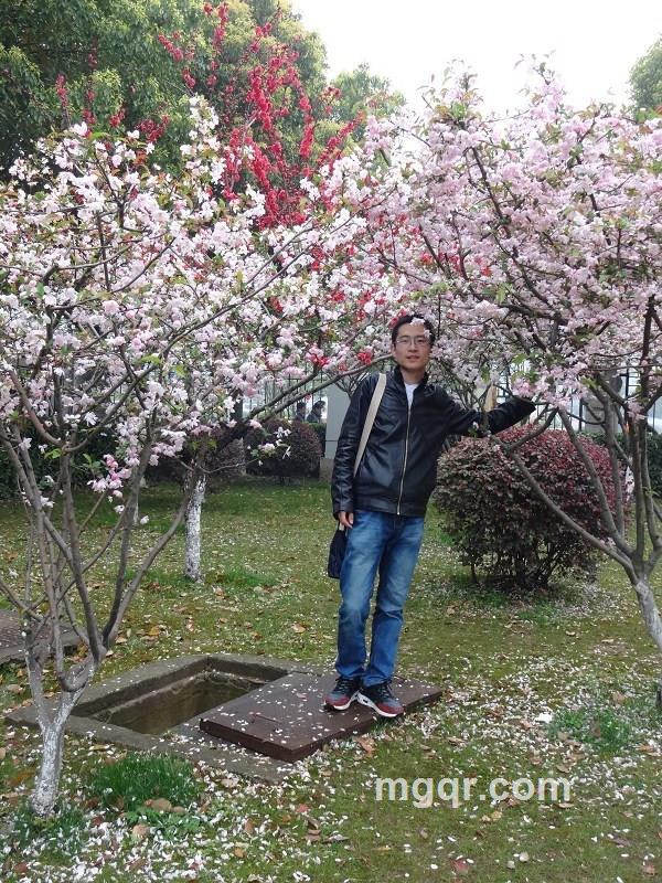 坐等红杏出墙2014的头像