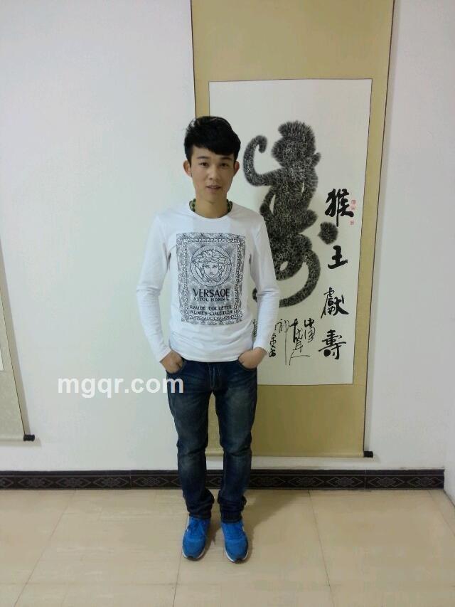 帅而不言的头像