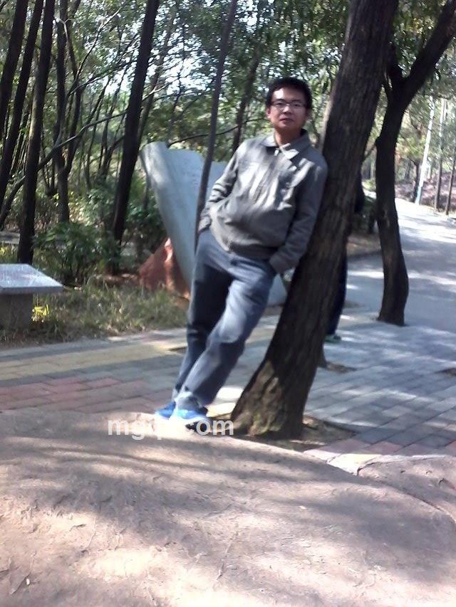 猛哥找?妹的头像