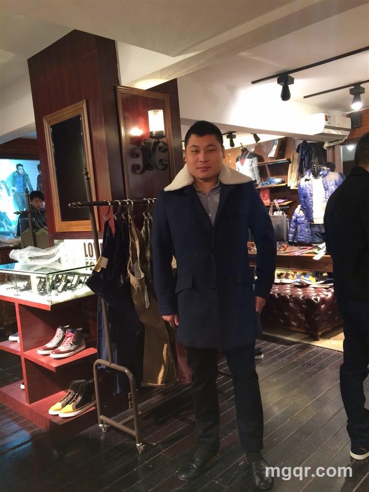 夜里的浪漫的头像