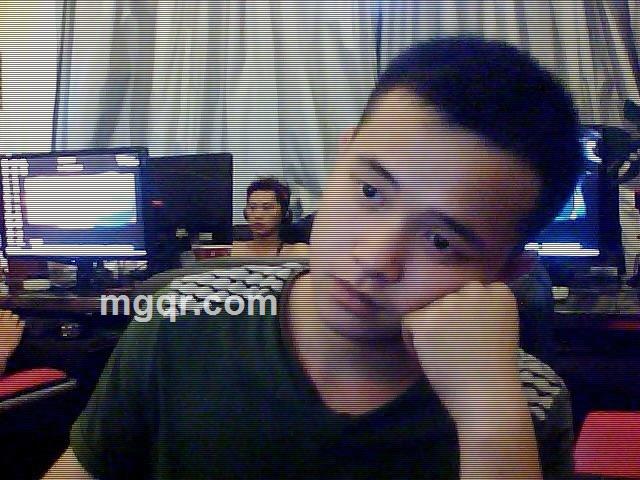 一个人的夜！！的头像