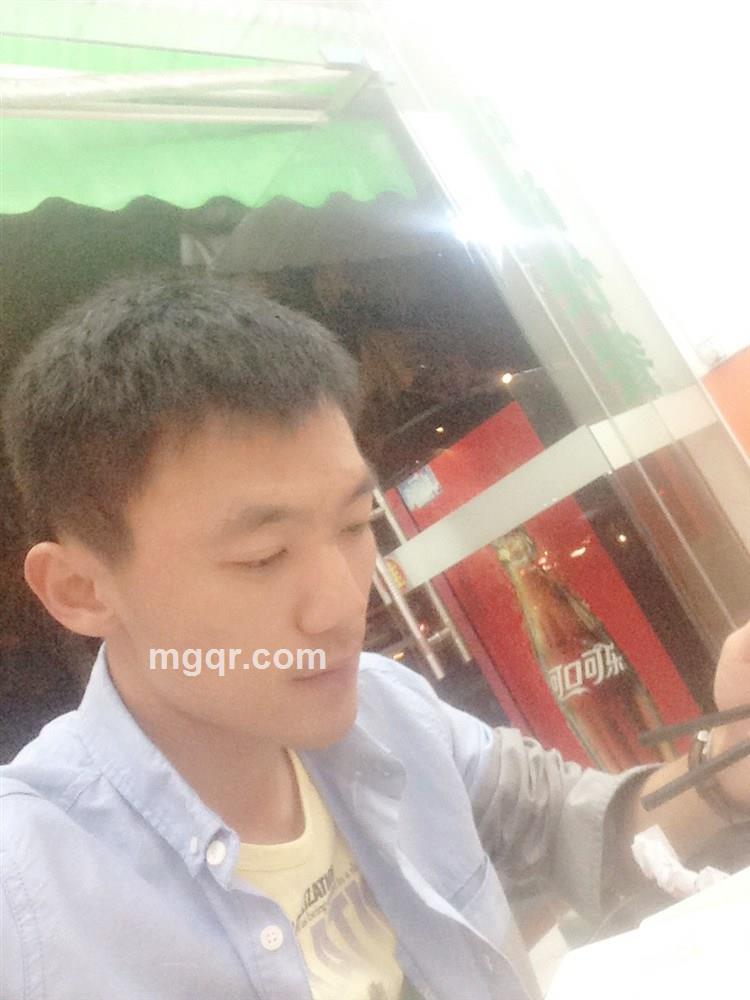 海滩上的小窝的头像