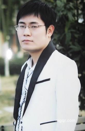 山林岩火的头像