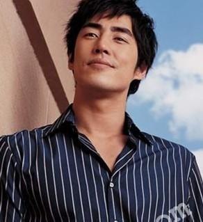 蓝天白云^_^的头像