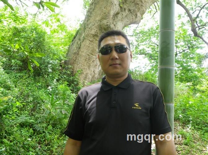 八爪黑鱼的头像