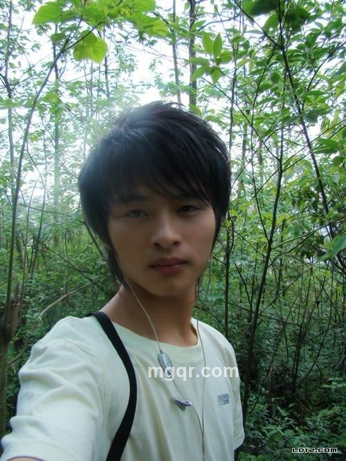 其实人都是自私的的头像