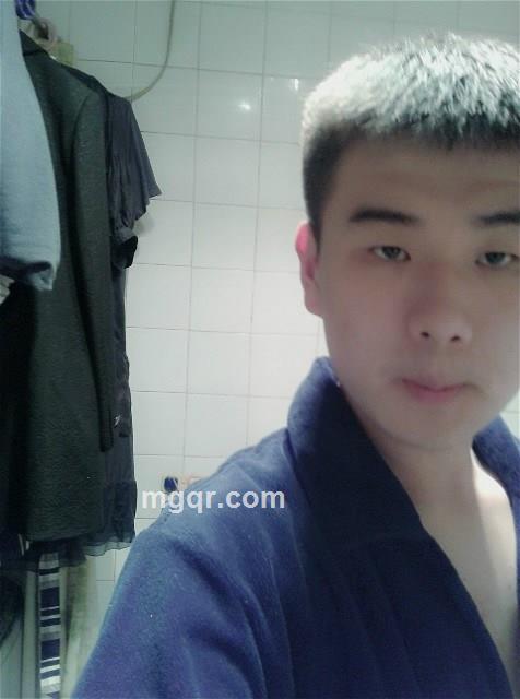 平淡男人的头像