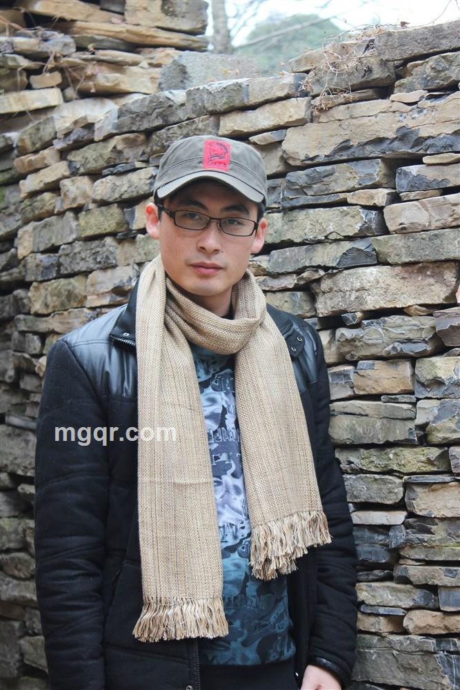 清澈的颓废的头像