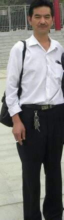 成熟那人的头像