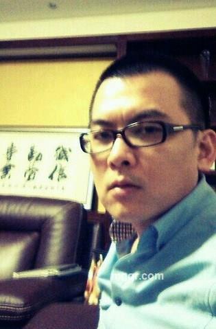 优雅之男子的头像