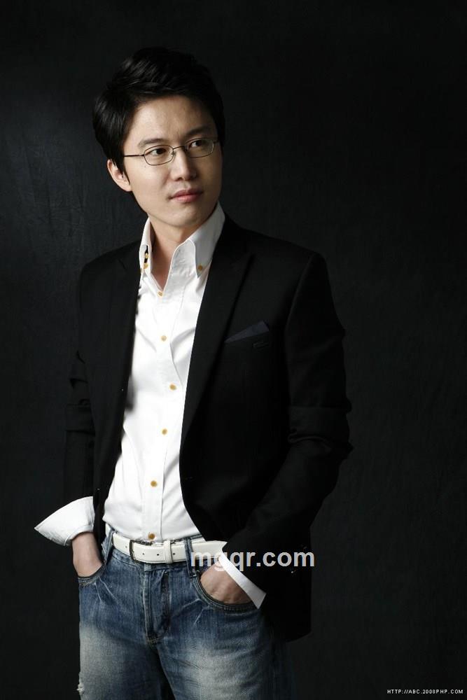 *摸小*男丶?的头像