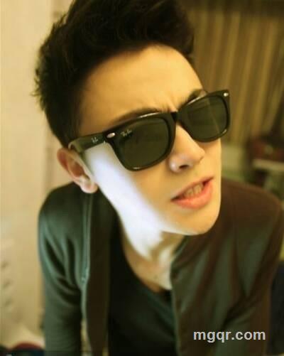 解开腰带、男欢女爱的头像