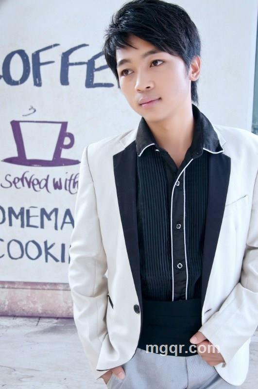 性情钟人的头像