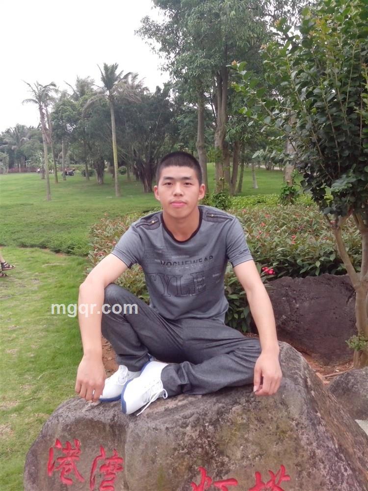 跪在你双腿之间的头像