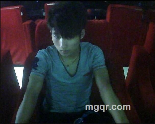 开了个还没付款的头像