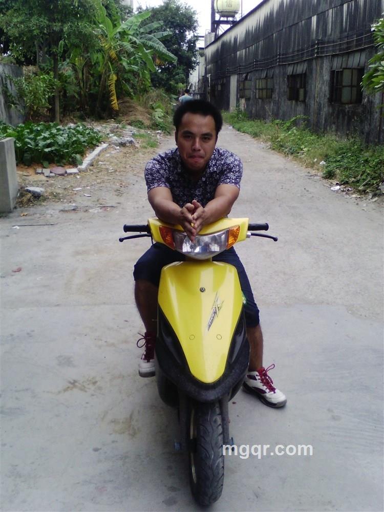 黑夜的烟火的头像